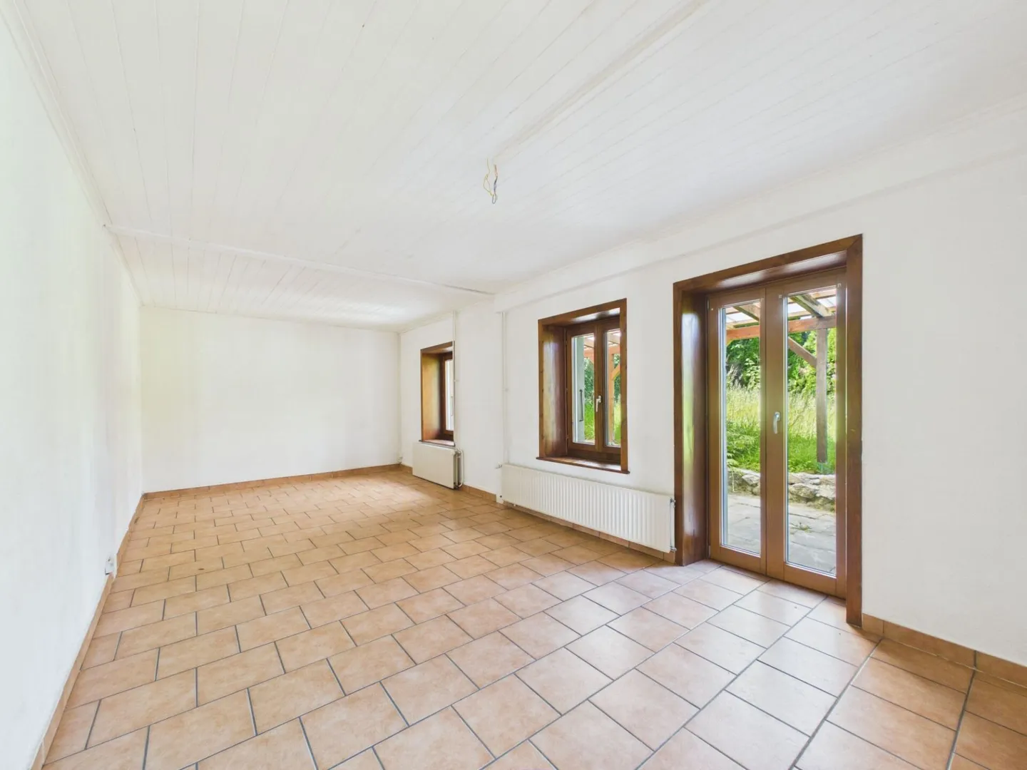 Casa con 2 appartamenti - Foto 2 di 9