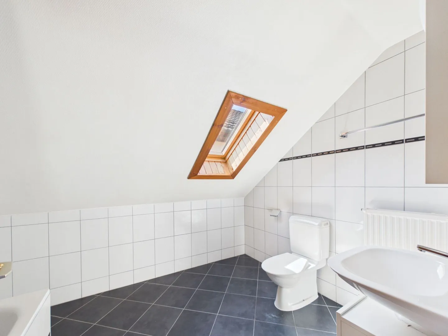 Casa con 2 appartamenti - Foto 6 di 9