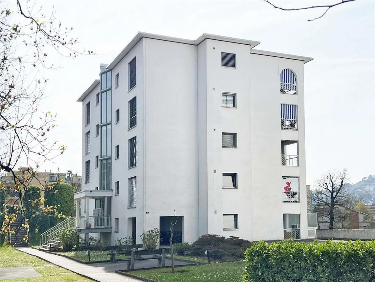 Pregassona - Appartement lumineux de 4,5 pièces - Photo 3 sur 11