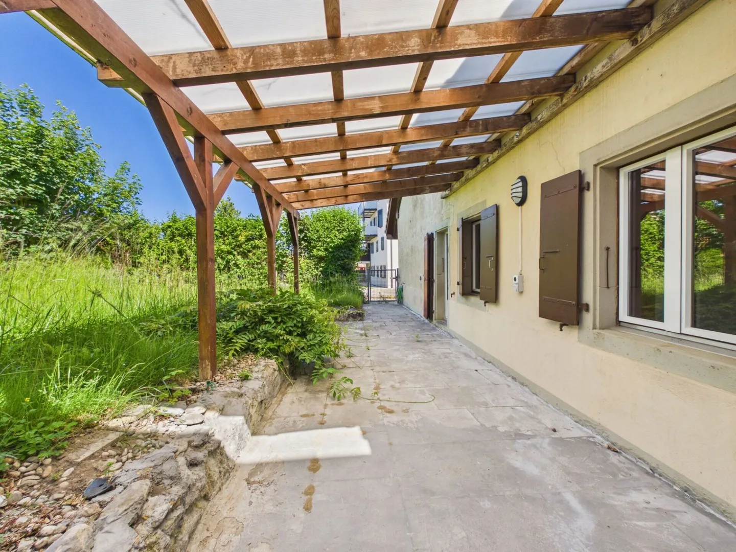 Casa con 2 appartamenti - Foto 8 di 9