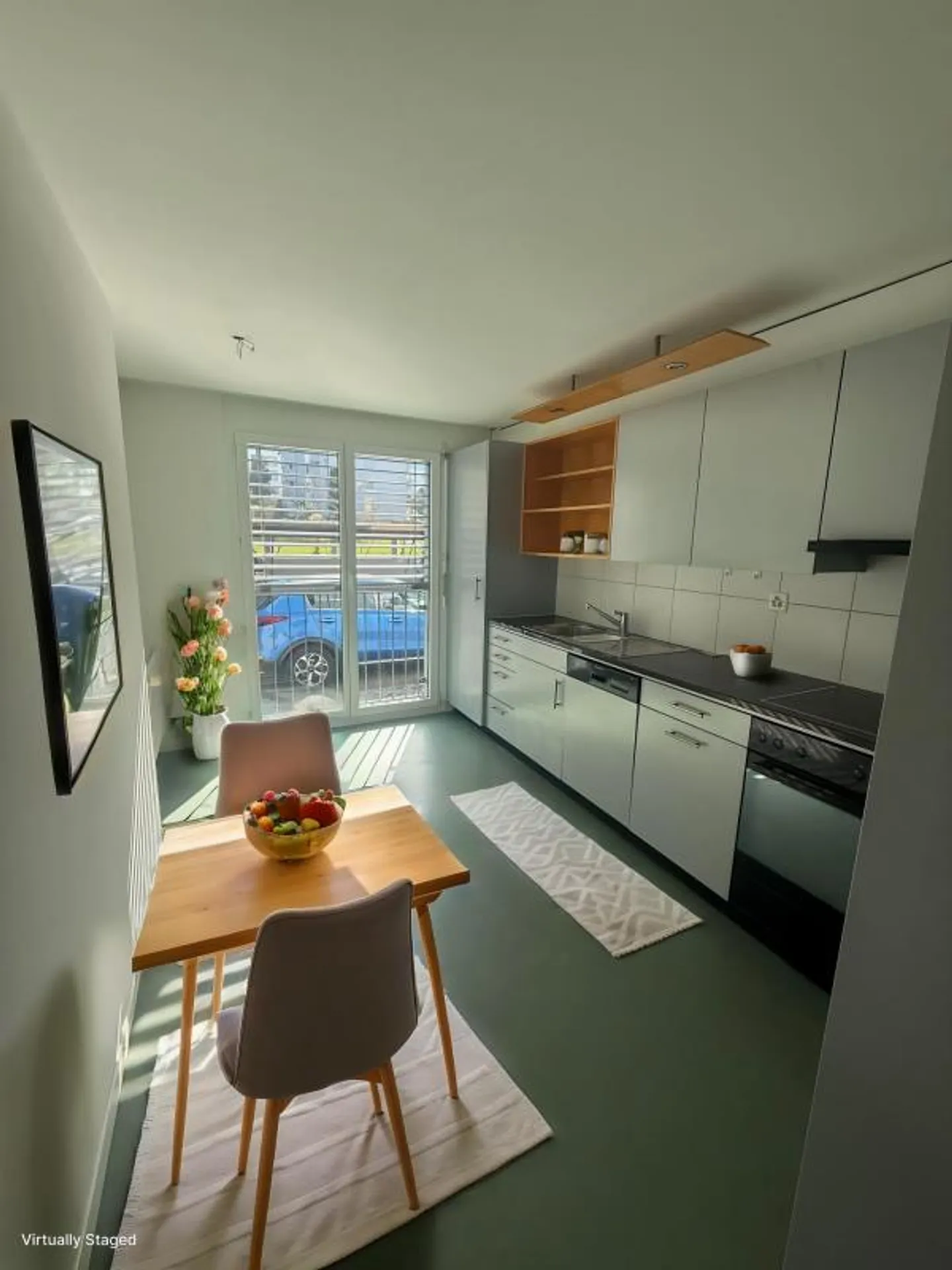 Switch off by the lake, possible in this apartment! - Photo 4 of 10