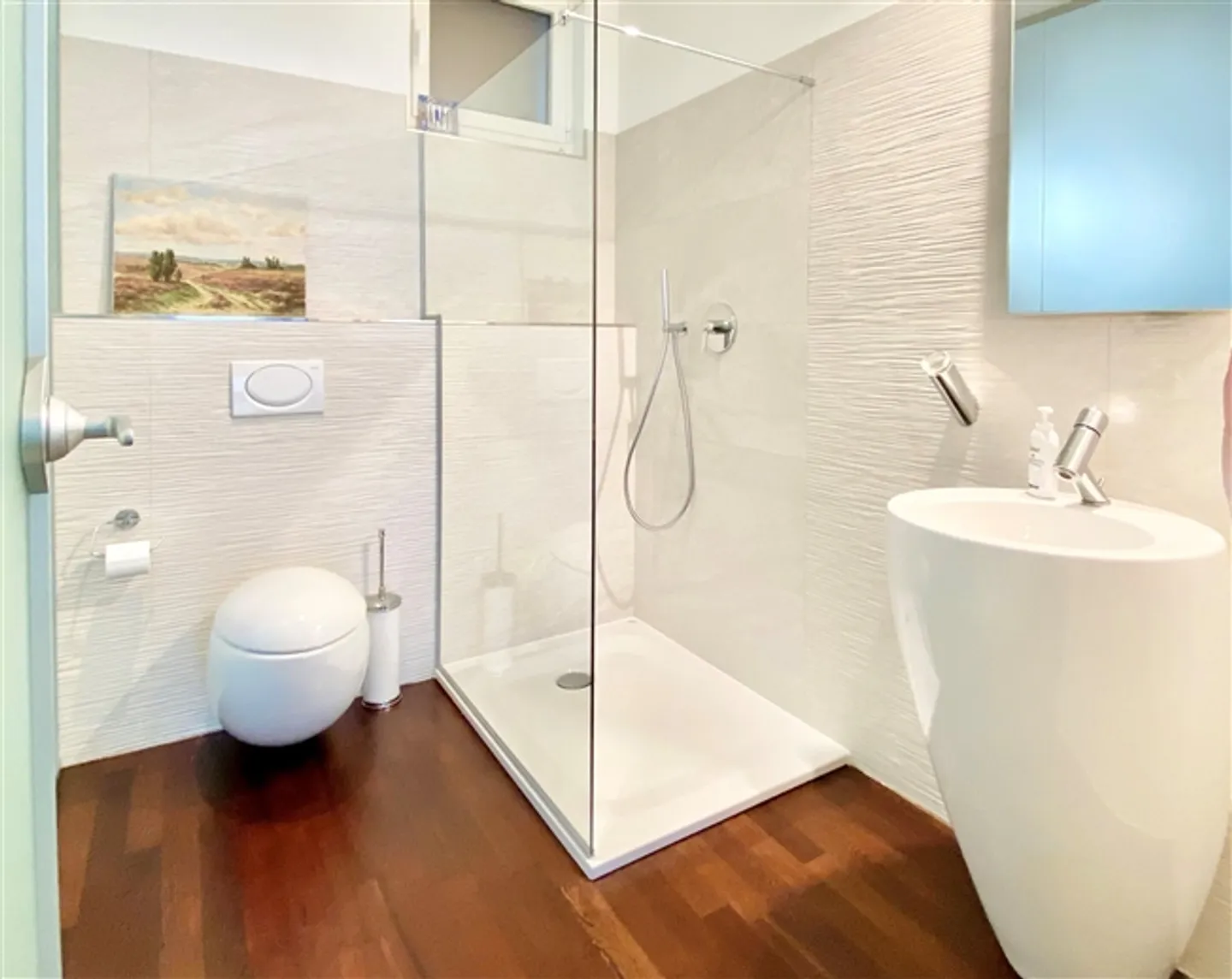 Beautiful 2.5-room apartment with lake view - second home - Photo 7 of 13