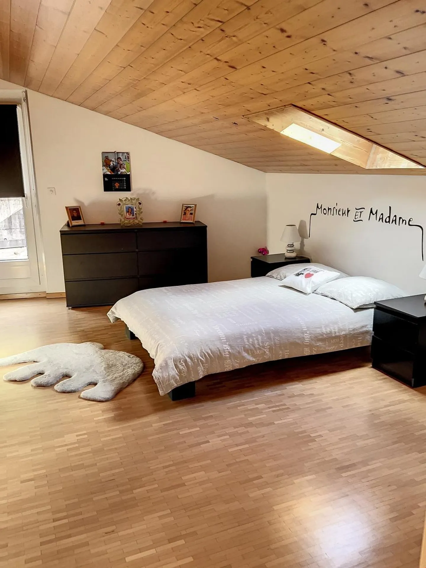 ON THE MUNICIPALITY OF MARTIGNY - RESIDENTIAL AND COMMERCIAL BUILDING - Photo 2 of 10