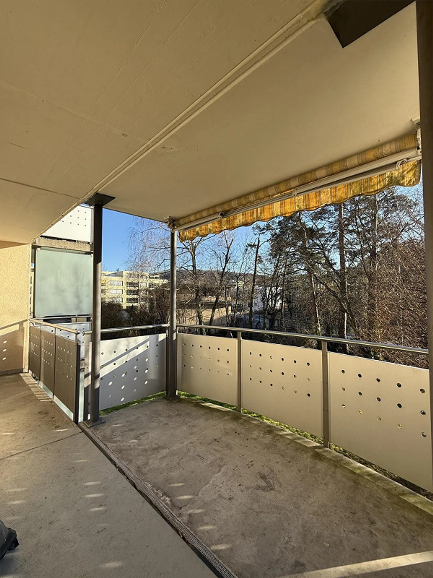 Apartment with bright balcony location - Photo 2 of 7