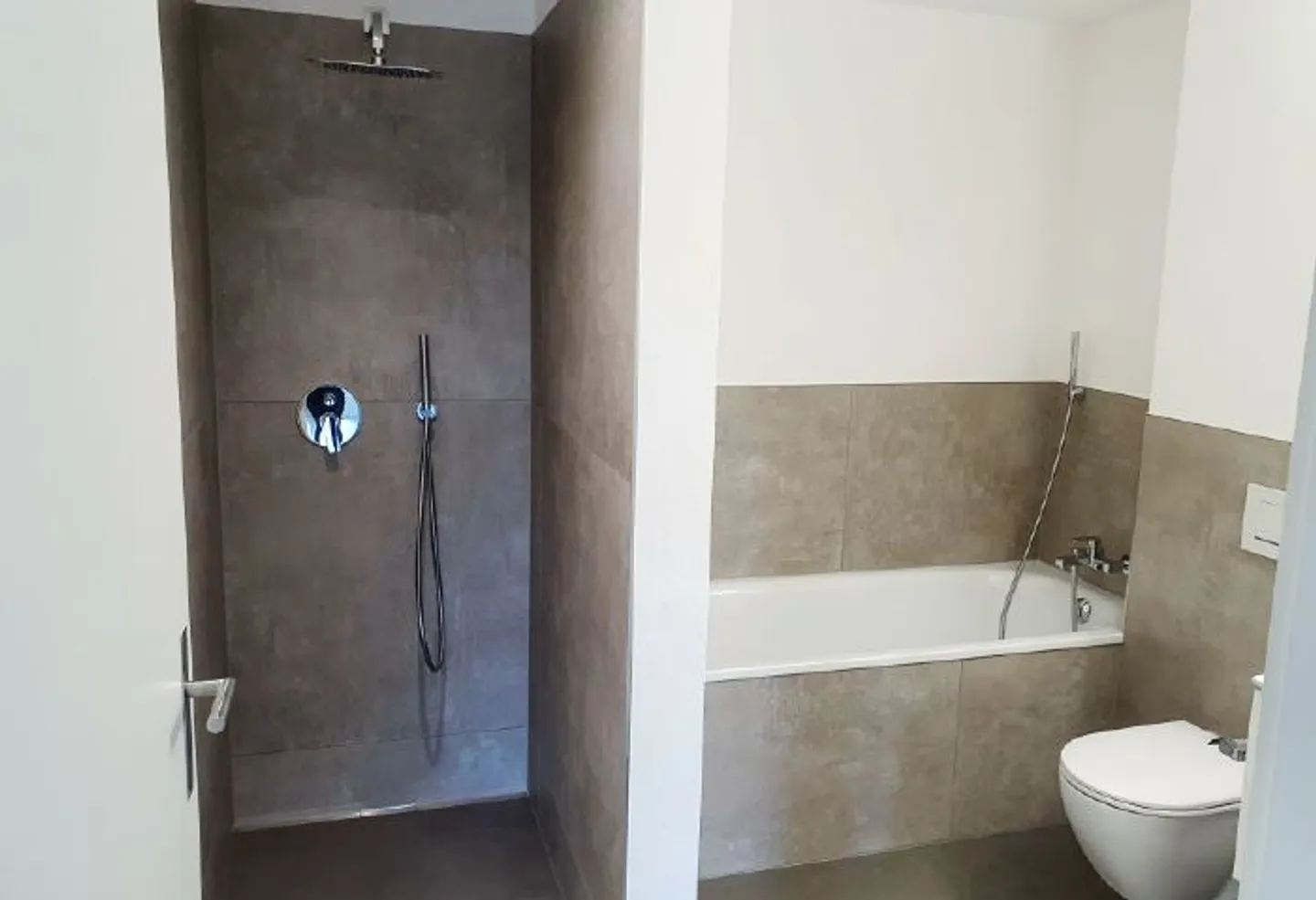 Appartement moderne de 3,5 pièces avec patio - Photo 5 sur 9