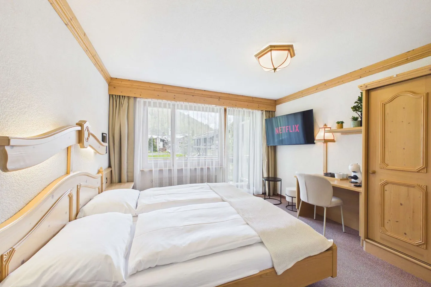 Chambre d'hôtel meublée avec balcon - hebdomadaire à Saas-Almagell - Photo 4 sur 7