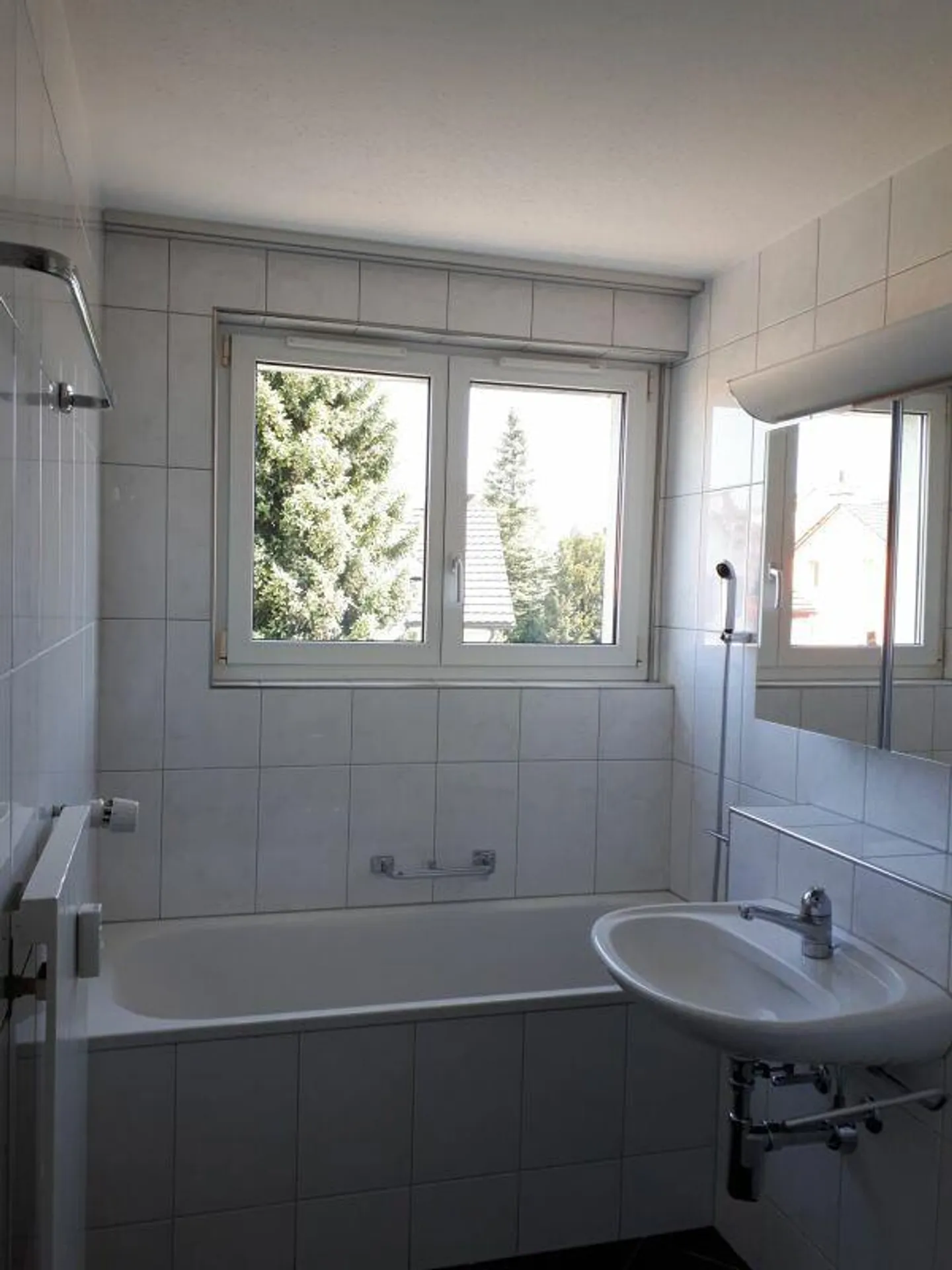 Charmante appartement de 5.5 pièces - Photo 4 sur 8