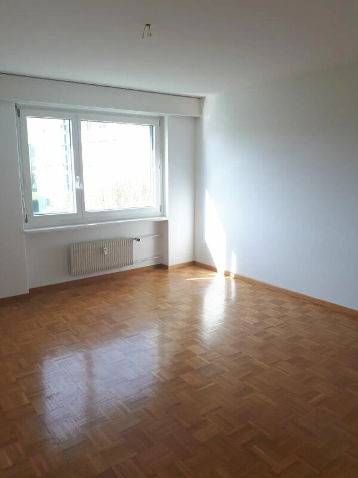 Charmante appartement de 5.5 pièces - Photo 7 sur 8