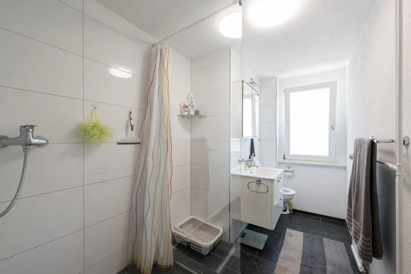 Mehrfamilienhaus mit Potenzial - Foto 4 von 20