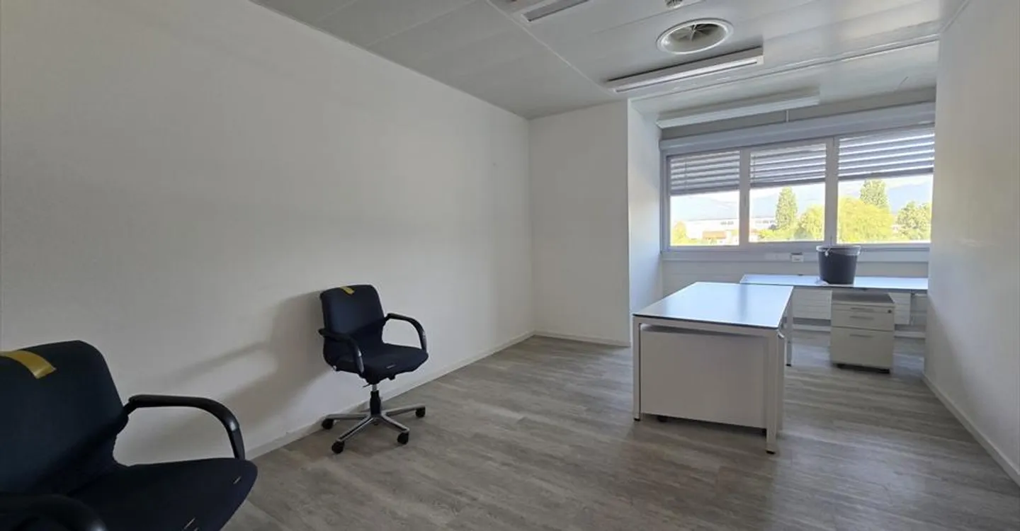 276m2 Büro - Nähe Autobahn/Bahnhof - Yverdon-les-Bains - Foto 2 von 7