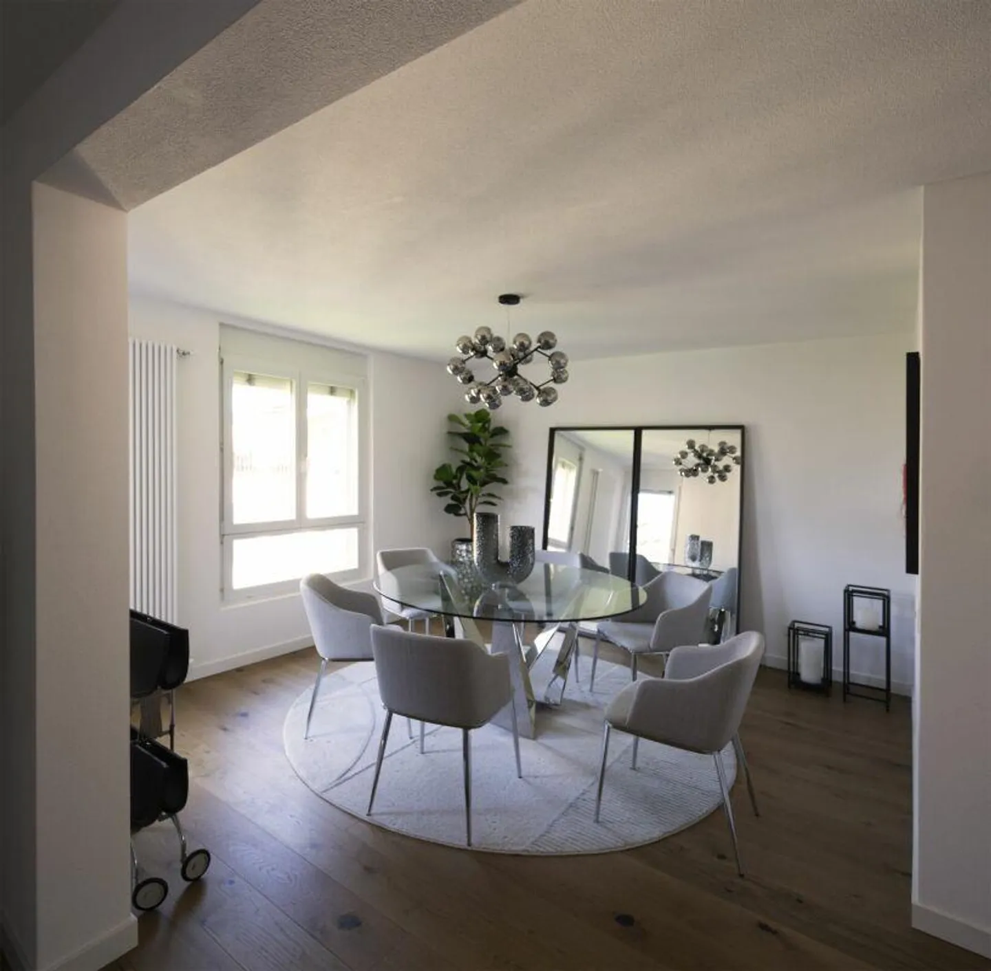 Ascona - Duplex di prestigio con camino a legna, terrazze panoramiche & eleganza senza tempo - Foto 3 di 12