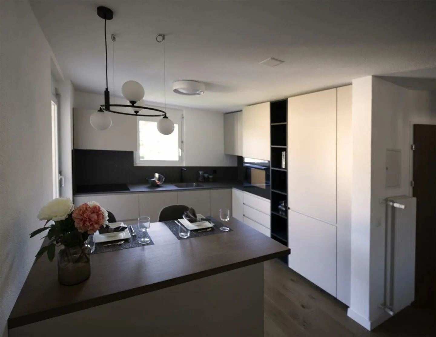 Ascona - Duplex di prestigio con camino a legna, terrazze panoramiche & eleganza senza tempo - Foto 7 di 12