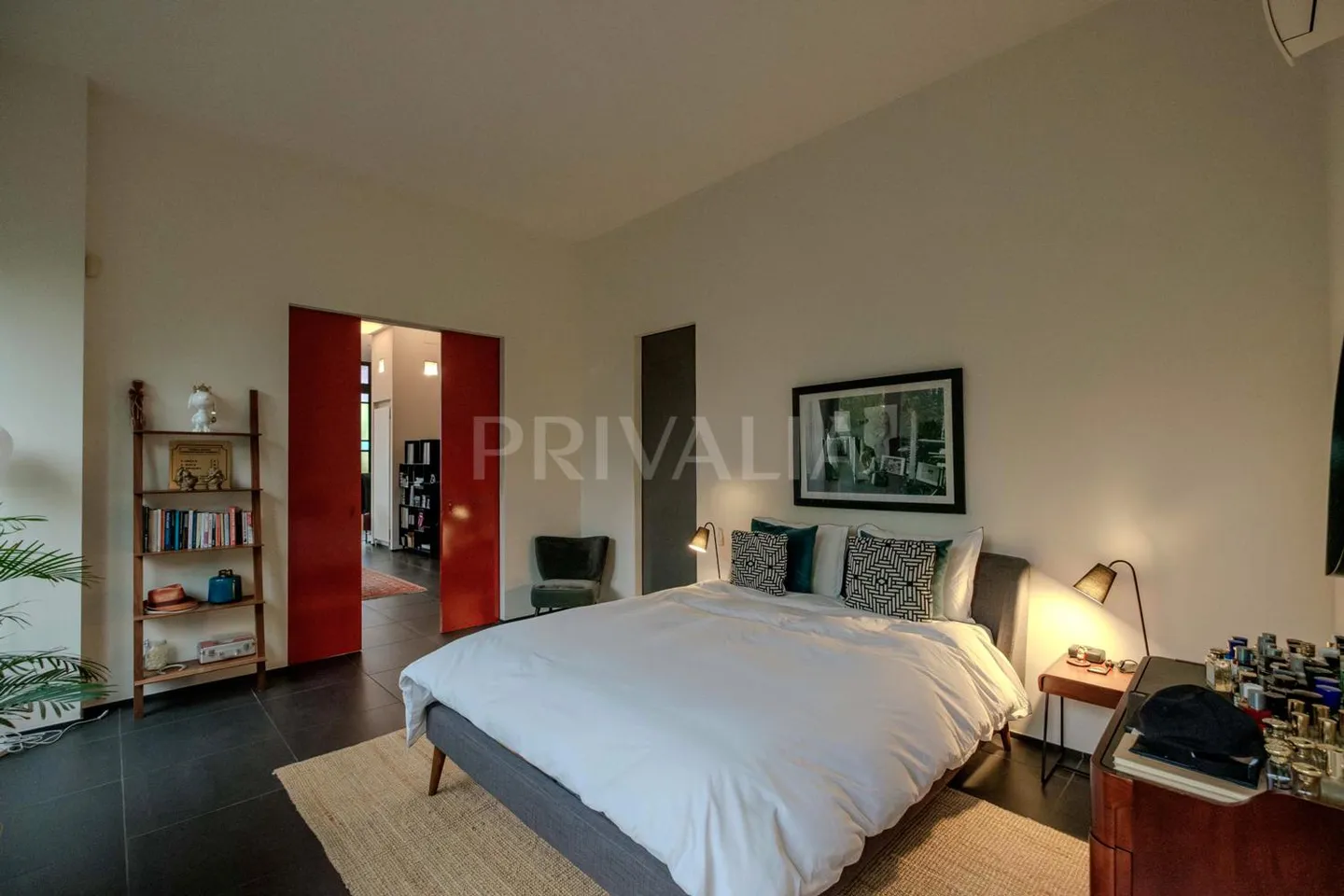 Magnificent Loft with Terrace on the Rocks of Saint-Jean - Photo 4 of 7