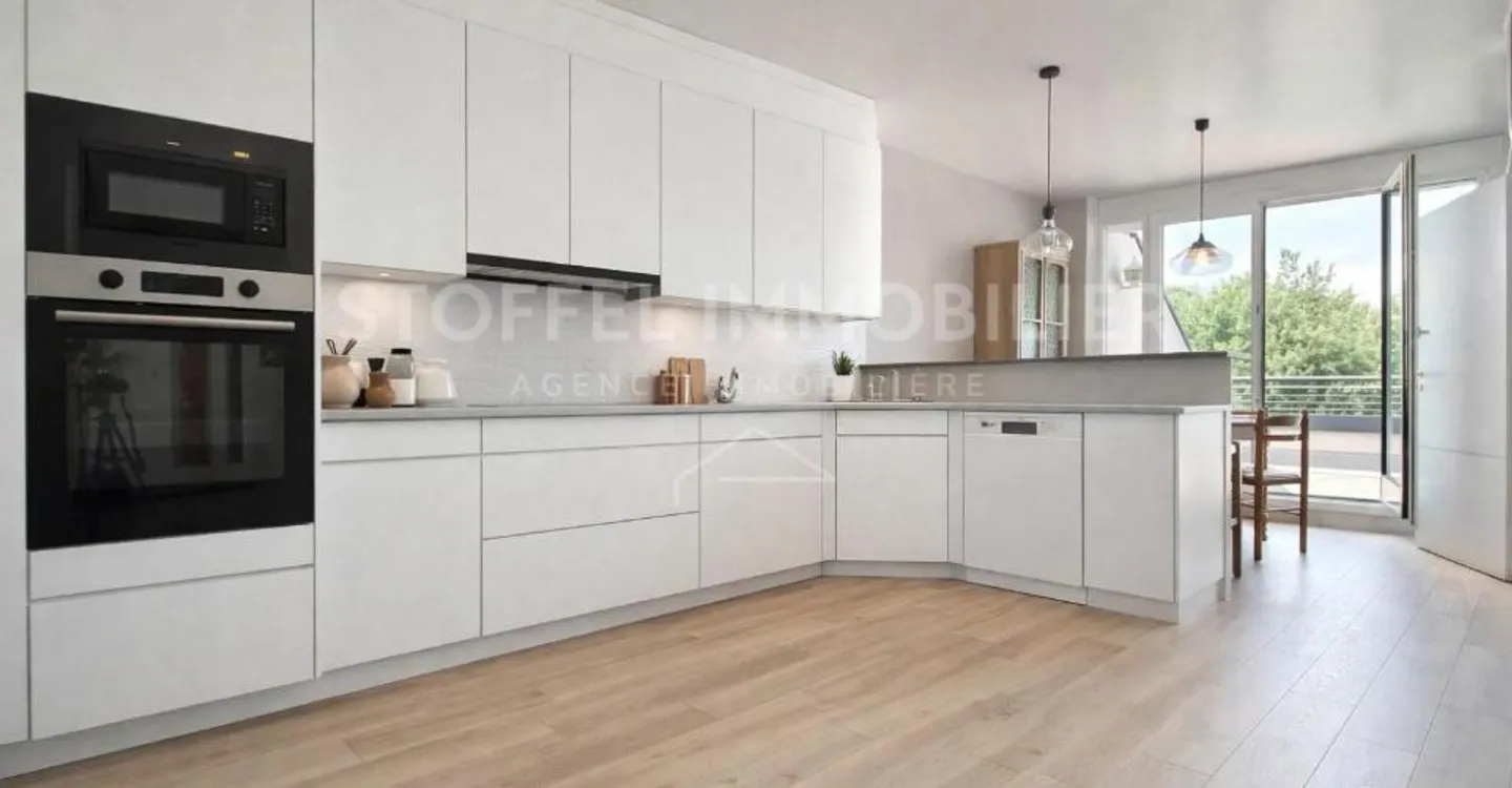 Rare penthouse with stunning views and indoor pool - Petit-Saconnex - Exclusive - Photo 7 of 11