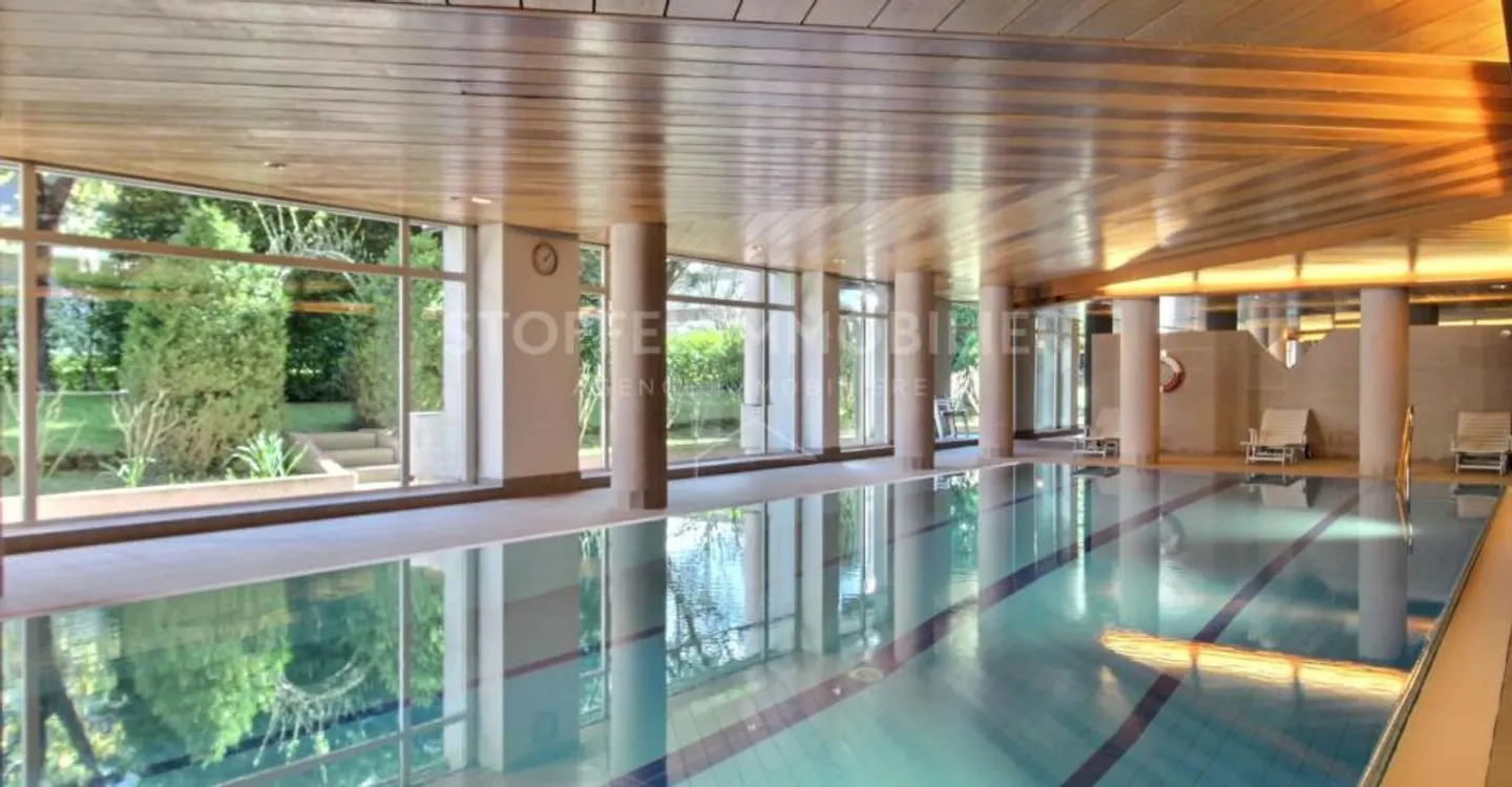 Rare penthouse with stunning views and indoor pool - Petit-Saconnex - Exclusive - Photo 10 of 11
