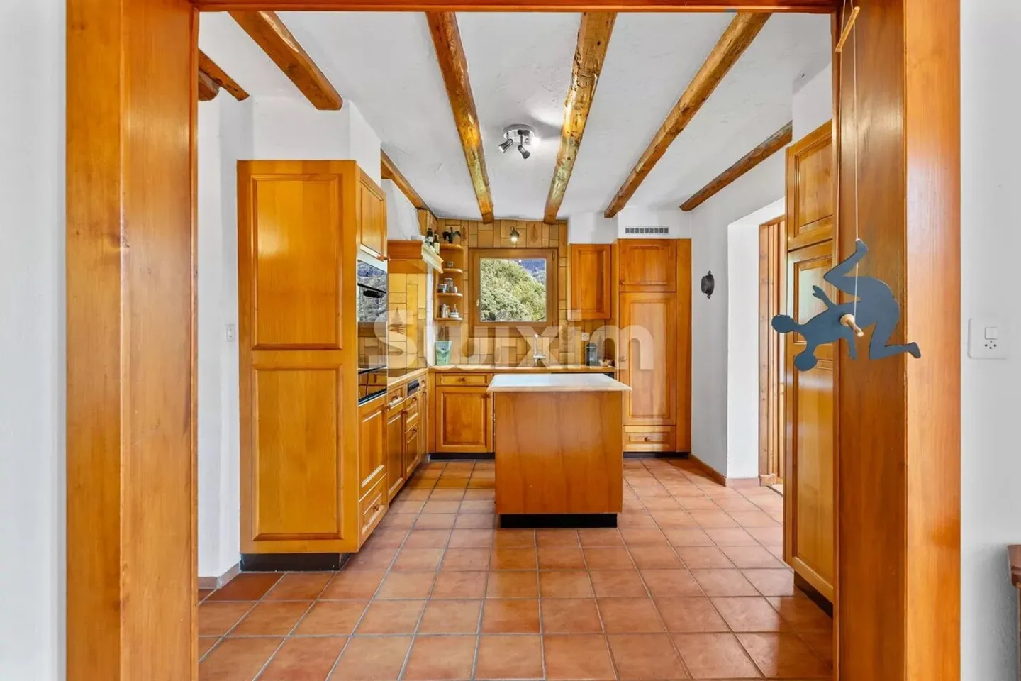 Exclusive ! Haven of peace, charming villa with unobstructed lake view! - Photo 3 of 9