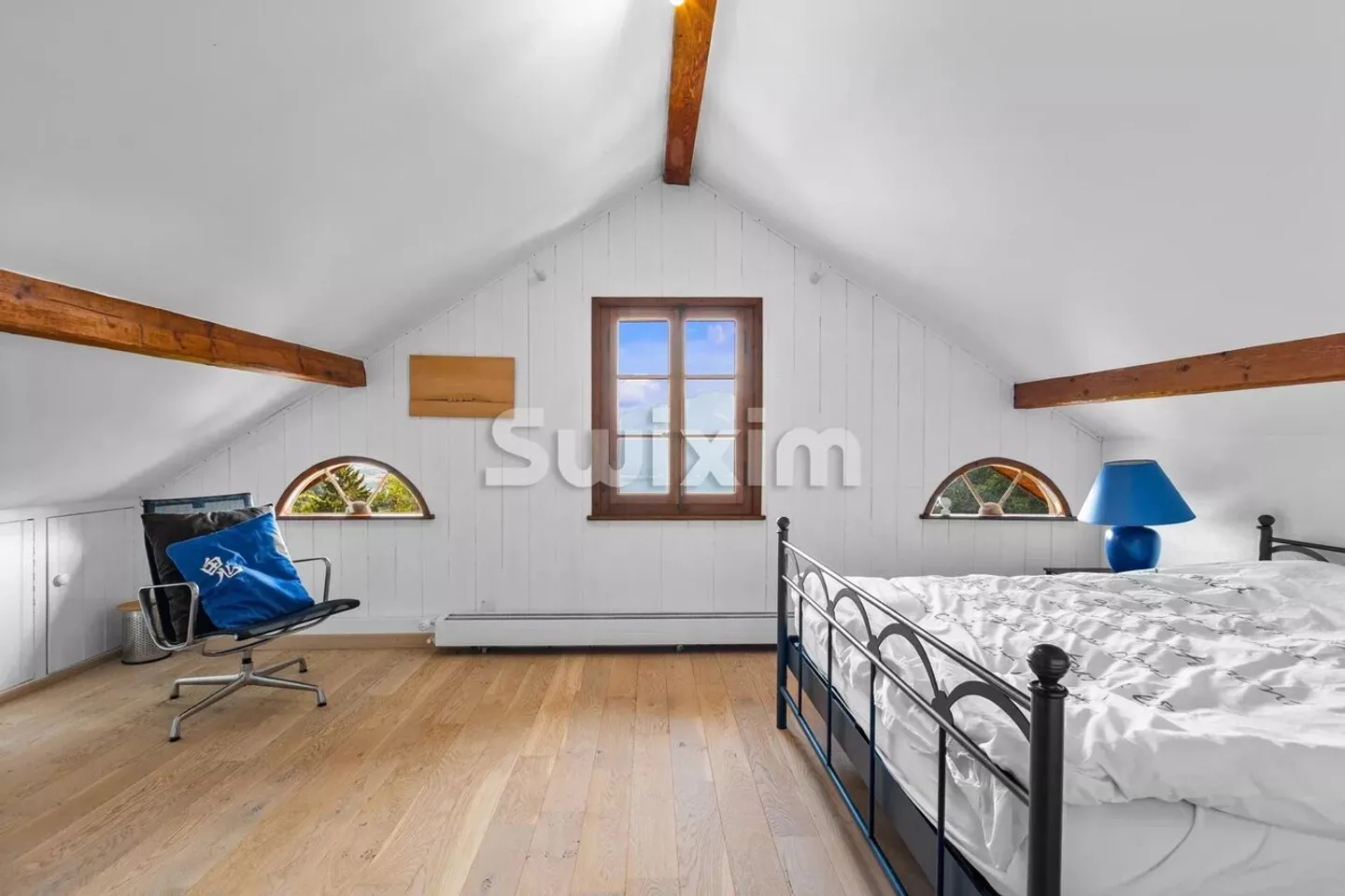 Exclusive ! Haven of peace, charming villa with unobstructed lake view! - Photo 6 of 9