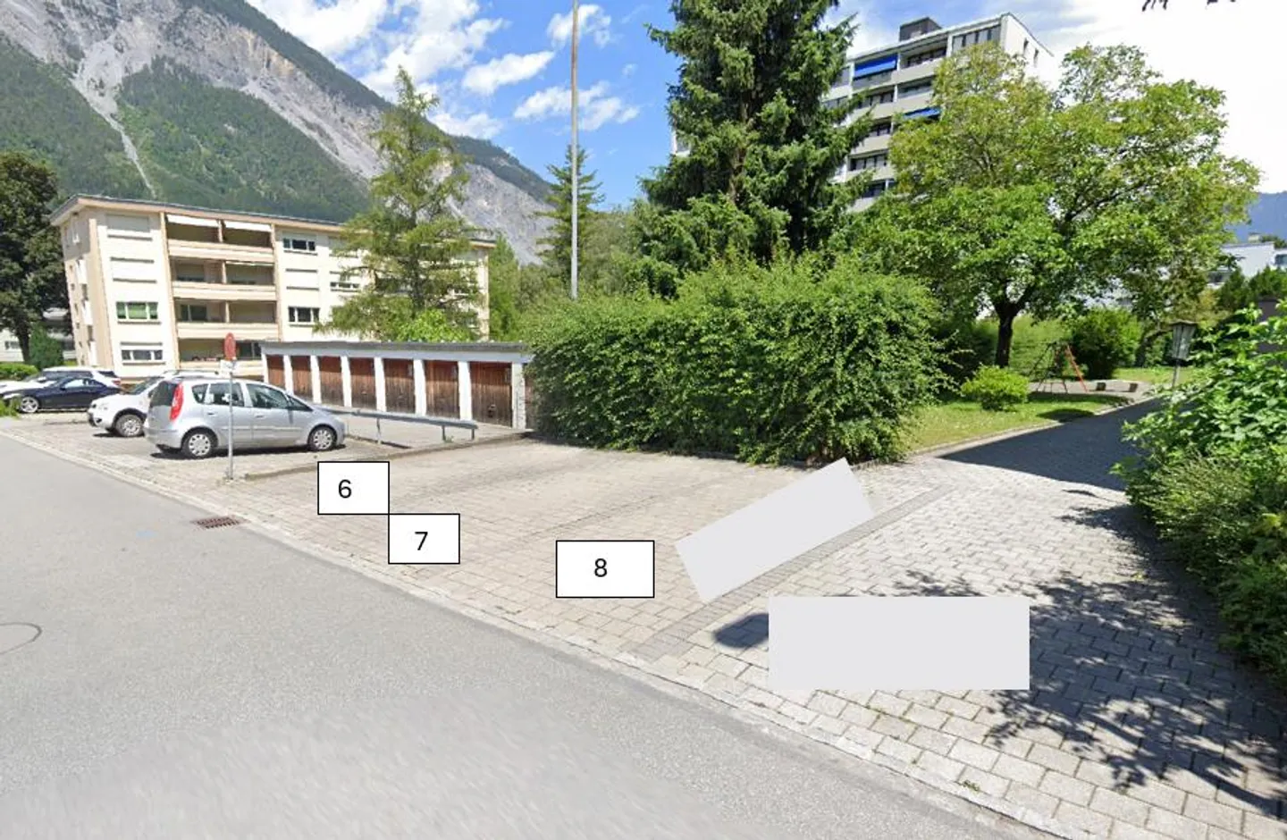 Parcheggio esterno - Foto 1 di 2