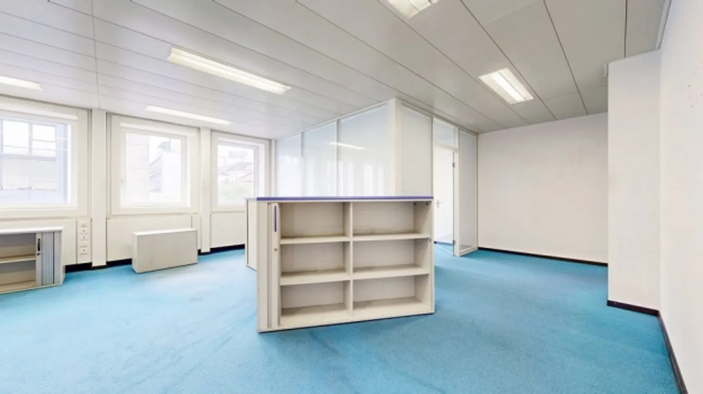 «Auf der Suche nach einem Büro» - Foto 7 von 11