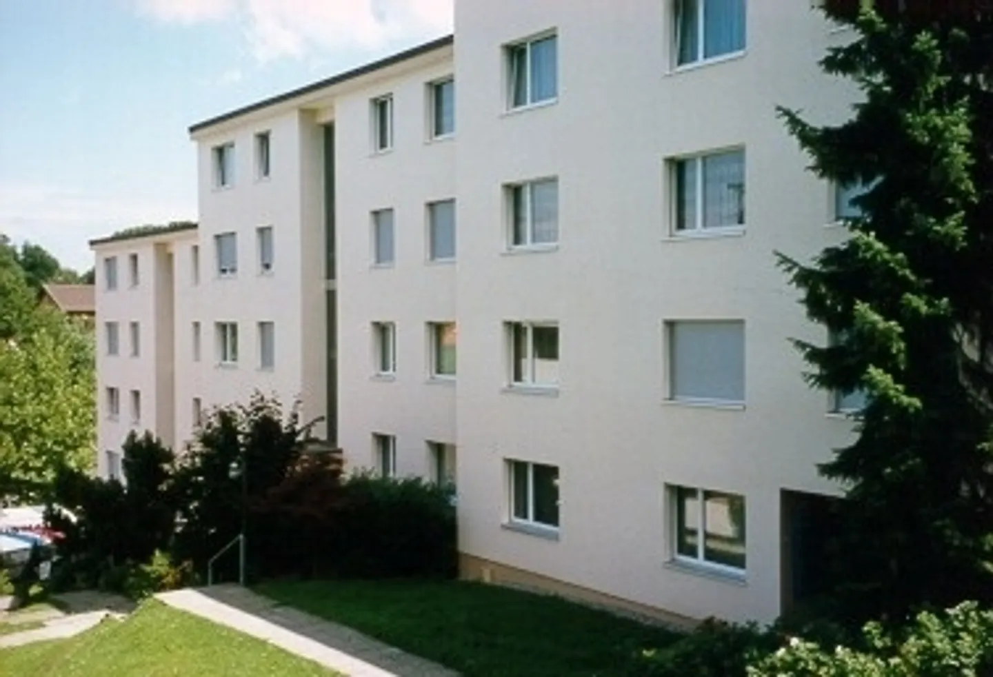 Renovated 2 1/2 room apartment in Wittenbach - Photo 1 of 7