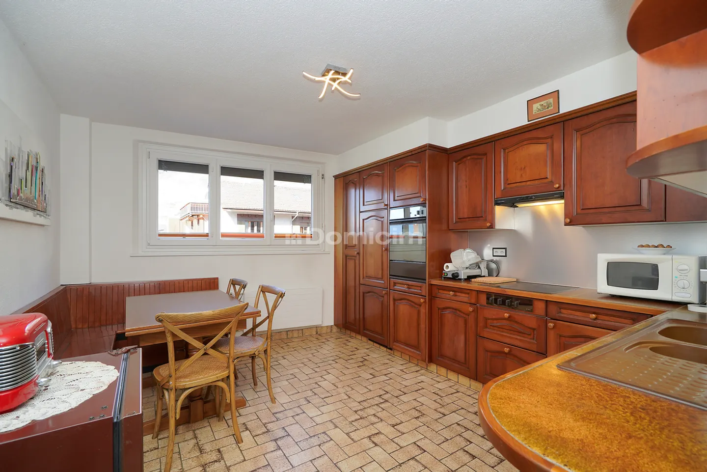 Maison accueillante avec charme, à réinterpréter selon vos goûts - Photo 4 sur 10