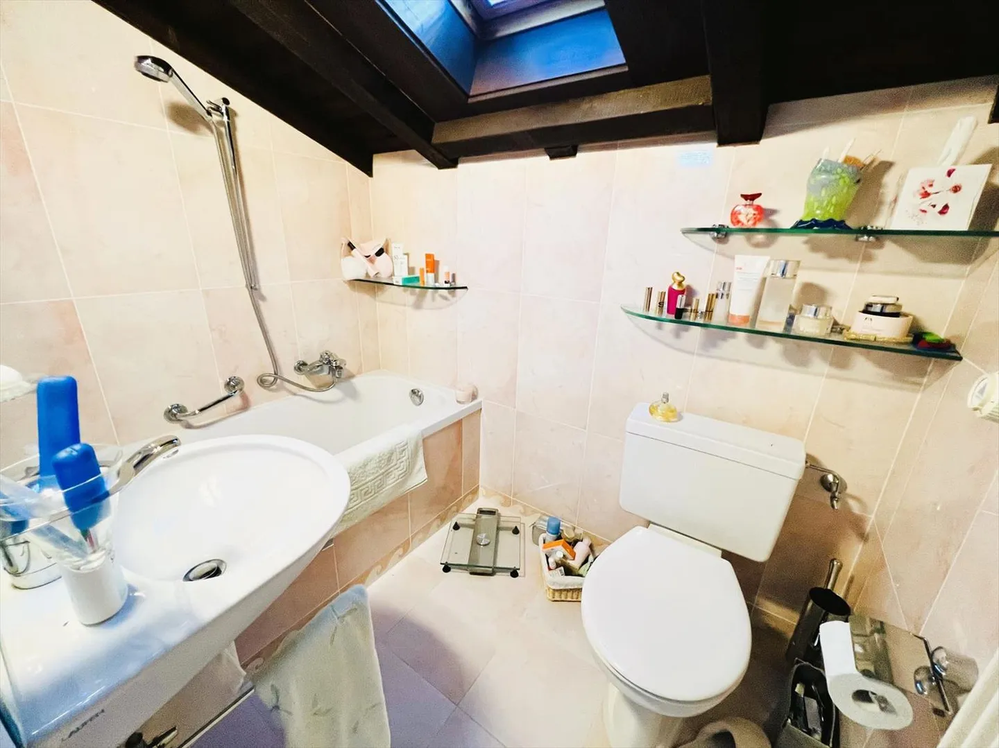 Geräumige 2.5-Zimmer-Wohnung - Foto 7 von 10