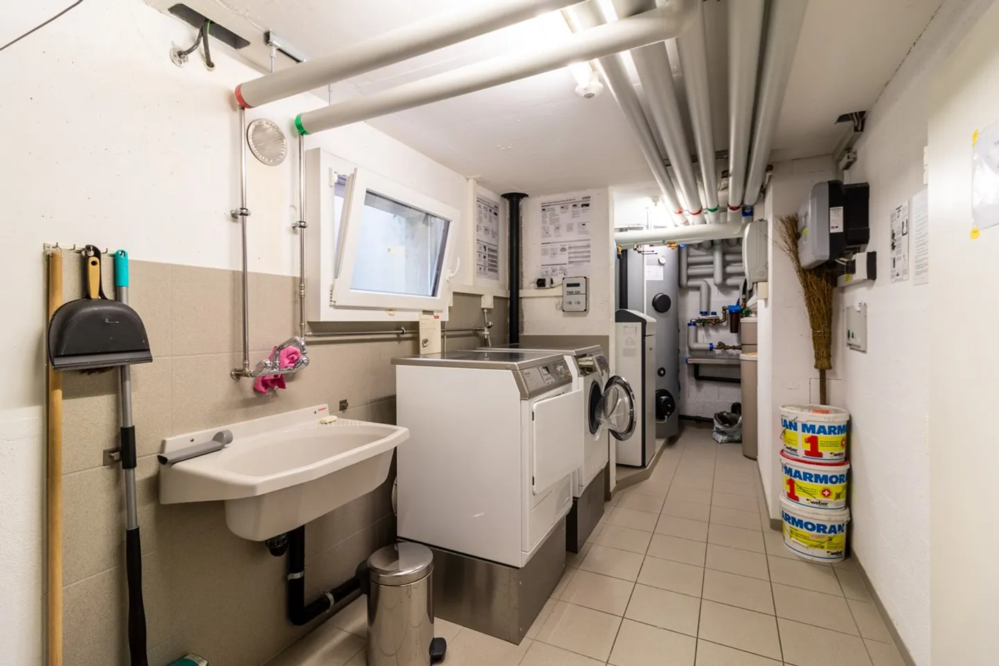 Wohngebäude in Bretigny - Foto 6 von 9