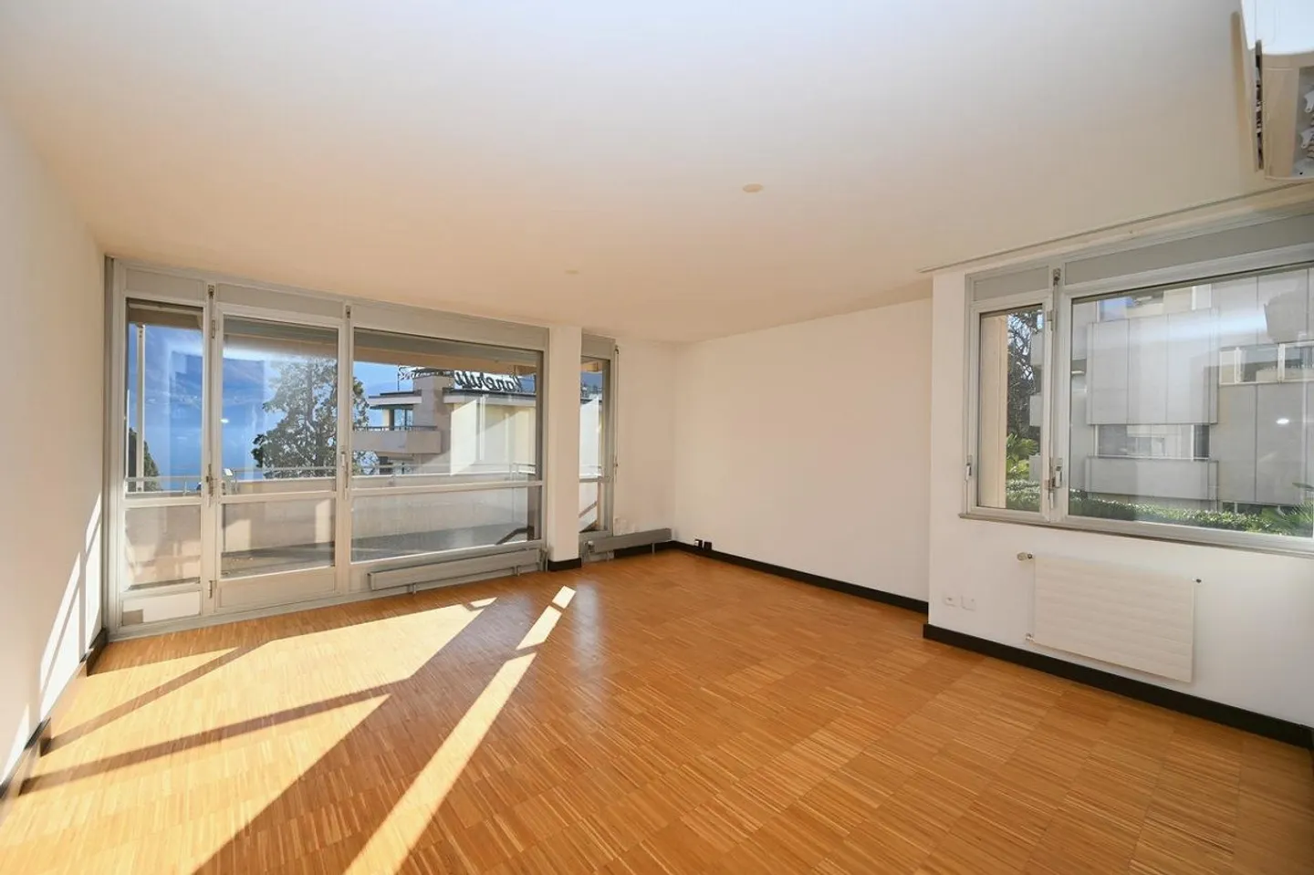 Appartement de 350 m2 face au lac de Lugano dans Central Park - Photo 5 sur 14