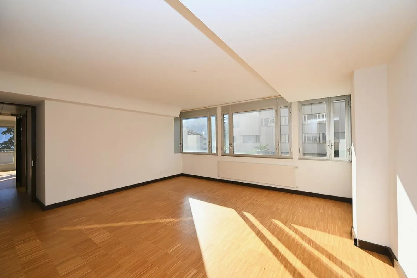 Appartement de 350 m2 face au lac de Lugano dans Central Park - Photo 8 sur 14