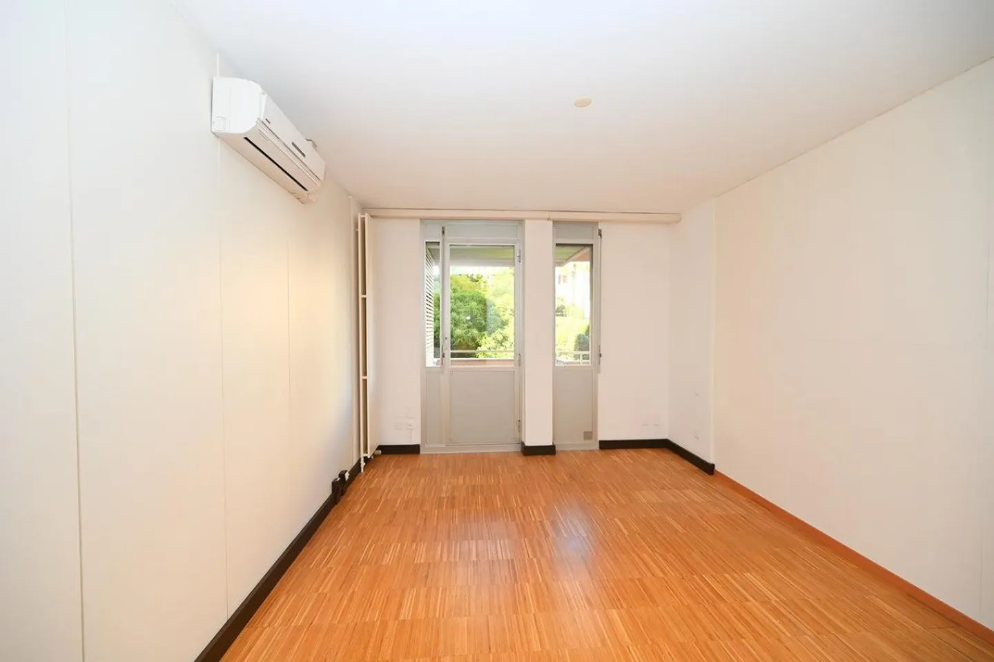 Appartement de 350 m2 face au lac de Lugano dans Central Park - Photo 12 sur 14