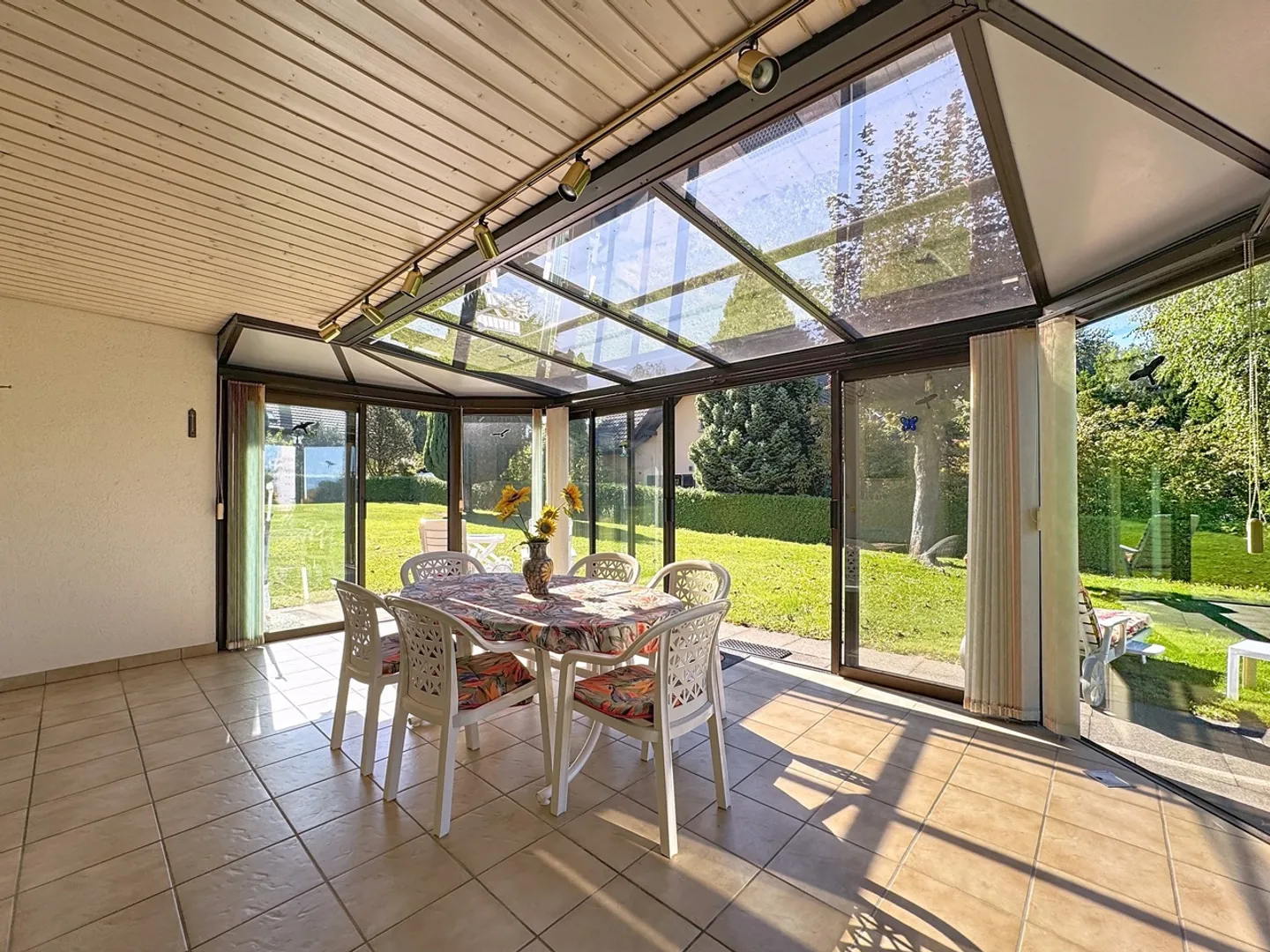 Detached house of 5.5 rooms on a plot of 1254 m² in Courtaman - Photo 9 of 22