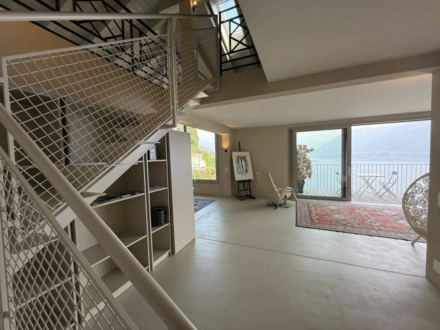 Modern apartment with lake view in sought-after location of Ronco sopra Ascona - Photo 13 of 14