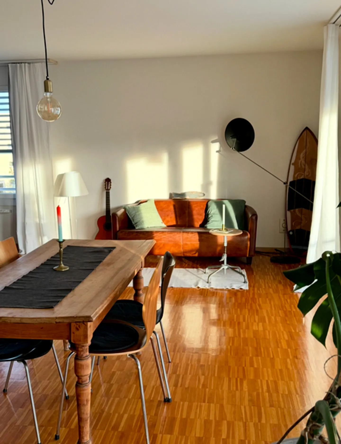 Appartement moderne avec balcon ensoleillé - Photo 2 sur 8