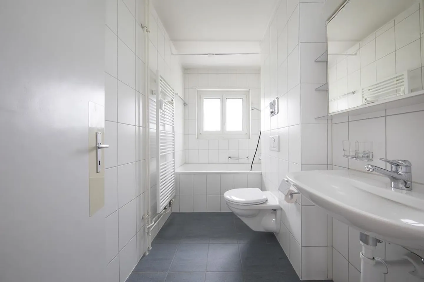 Ampio appartamento di 4 stanze in una posizione tranquilla! - Foto 6 di 8