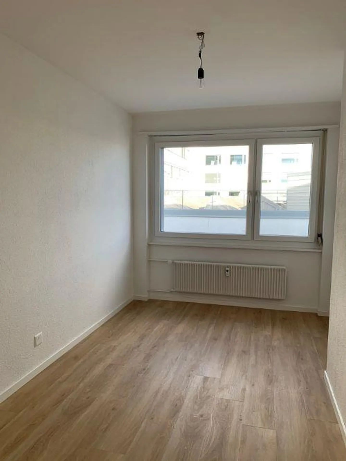 Modernes Apartment in Biel - Foto 7 von 7