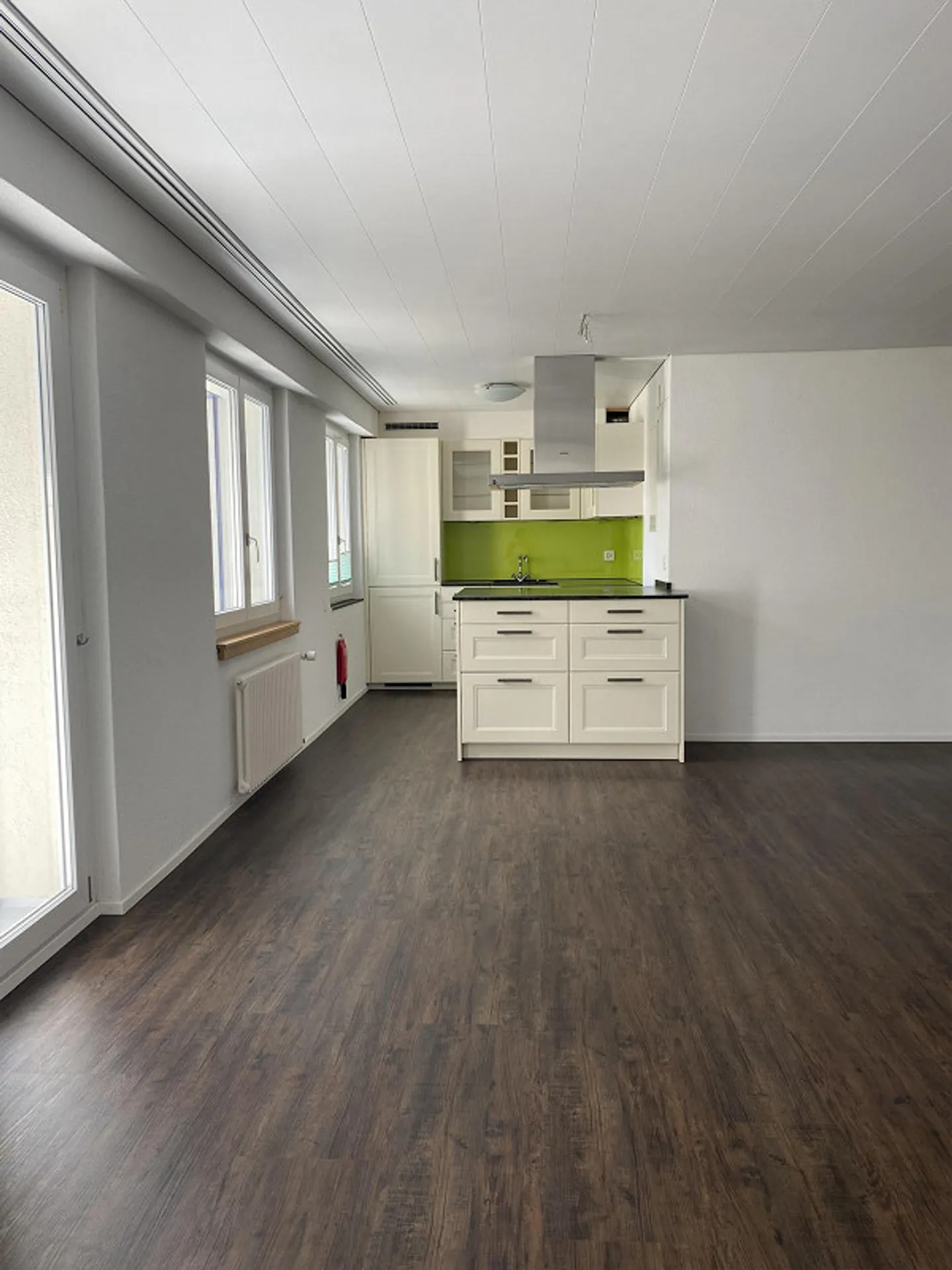 Modern 3.5-room apartment bright & central - Photo 2 of 19