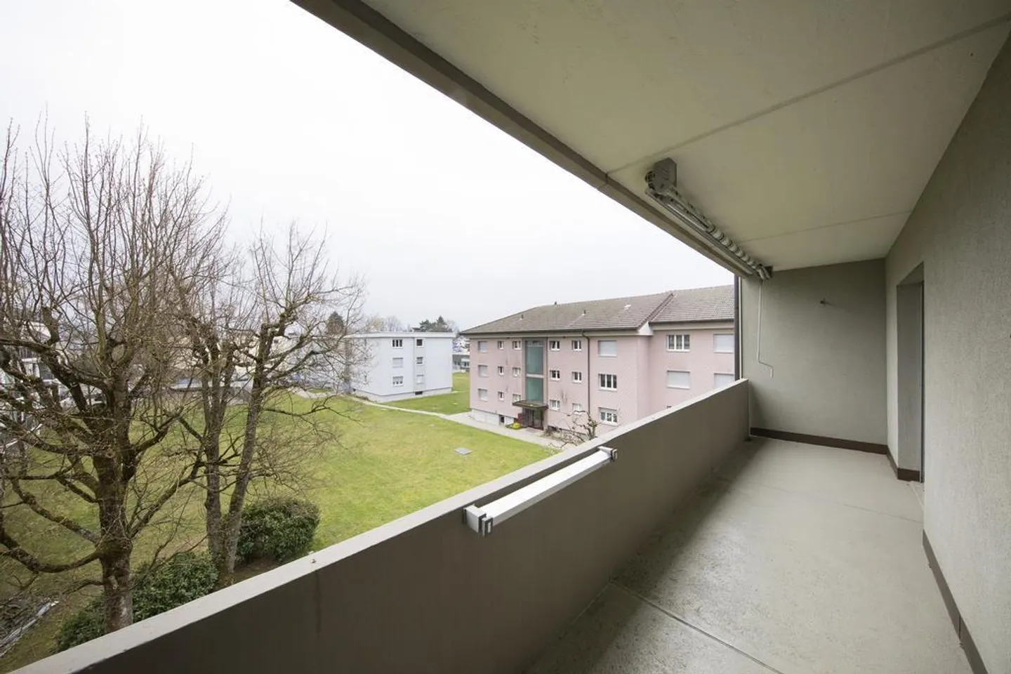 Ampio appartamento di 4 stanze in una posizione tranquilla! - Foto 8 di 8