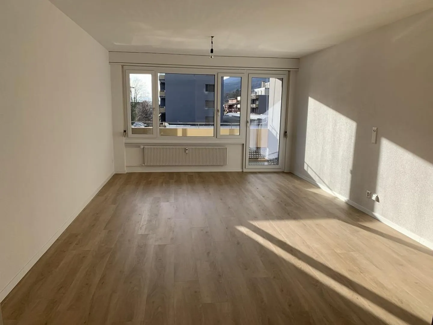 Modernes Apartment in Biel - Foto 5 von 7