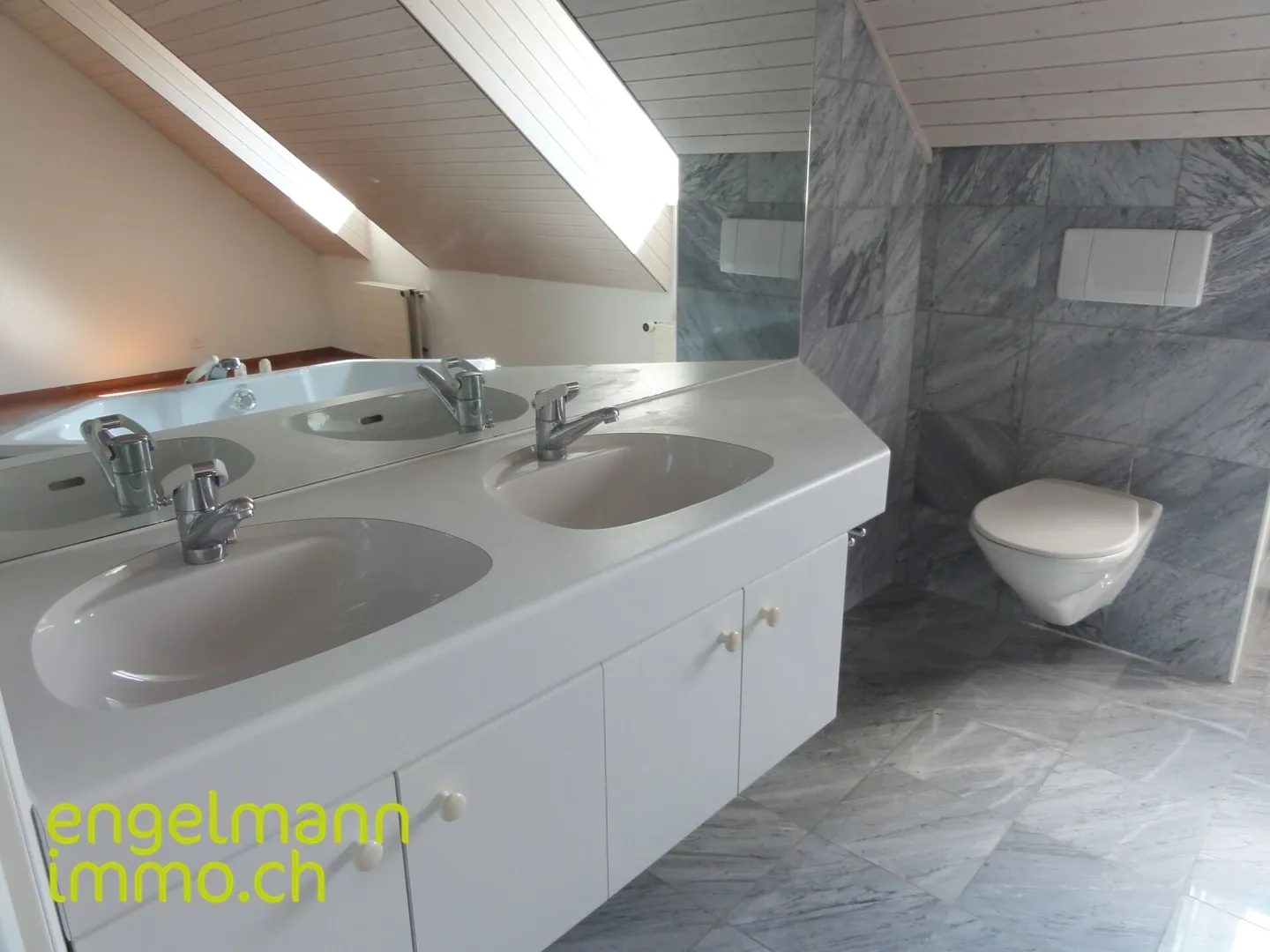 Bel appartement en duplex de 2.5 pièces - Photo 12 sur 14