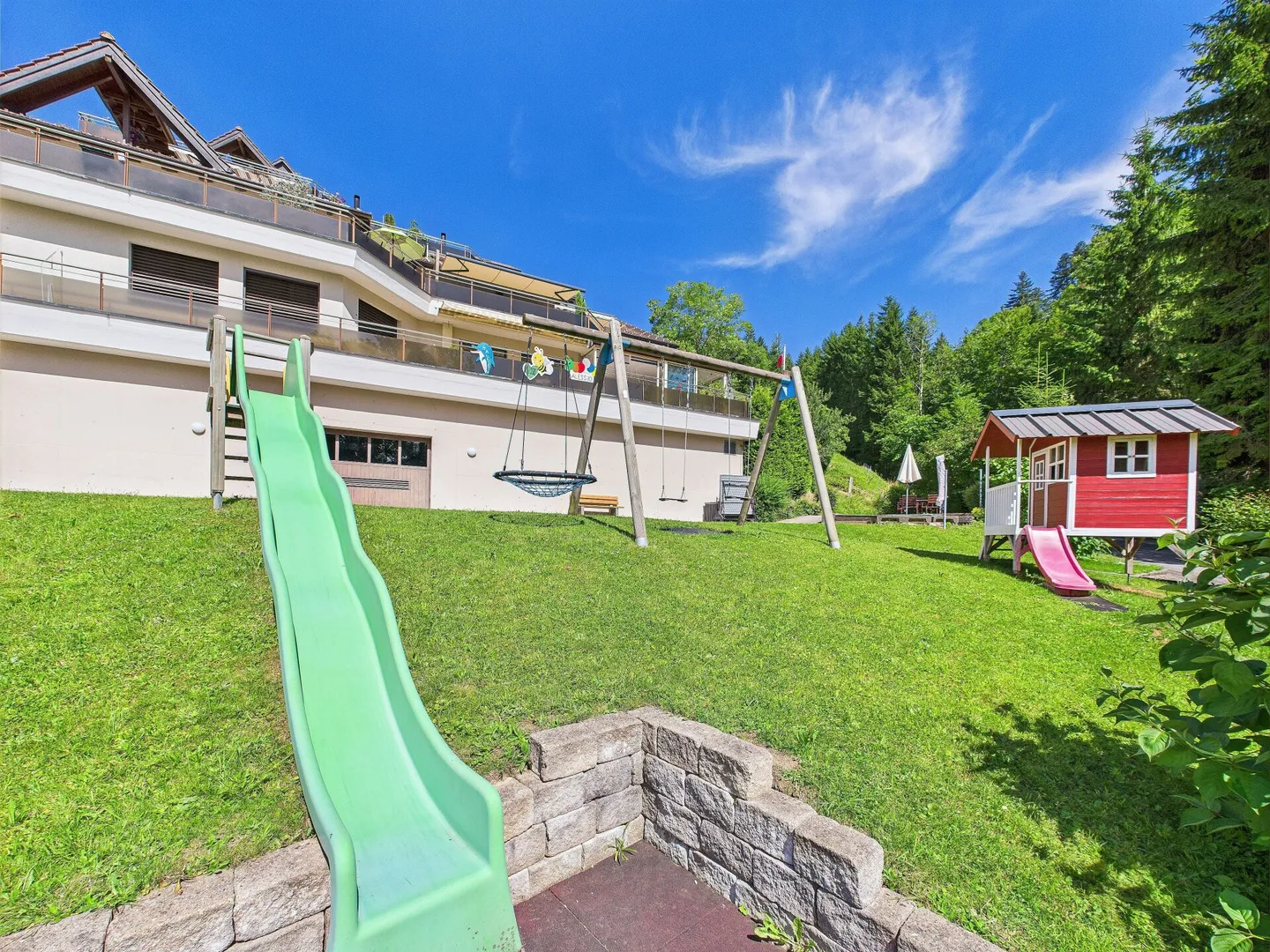 Terrace apartment with 180° mountain views, two bathrooms and lift! - Photo 27 sur 29