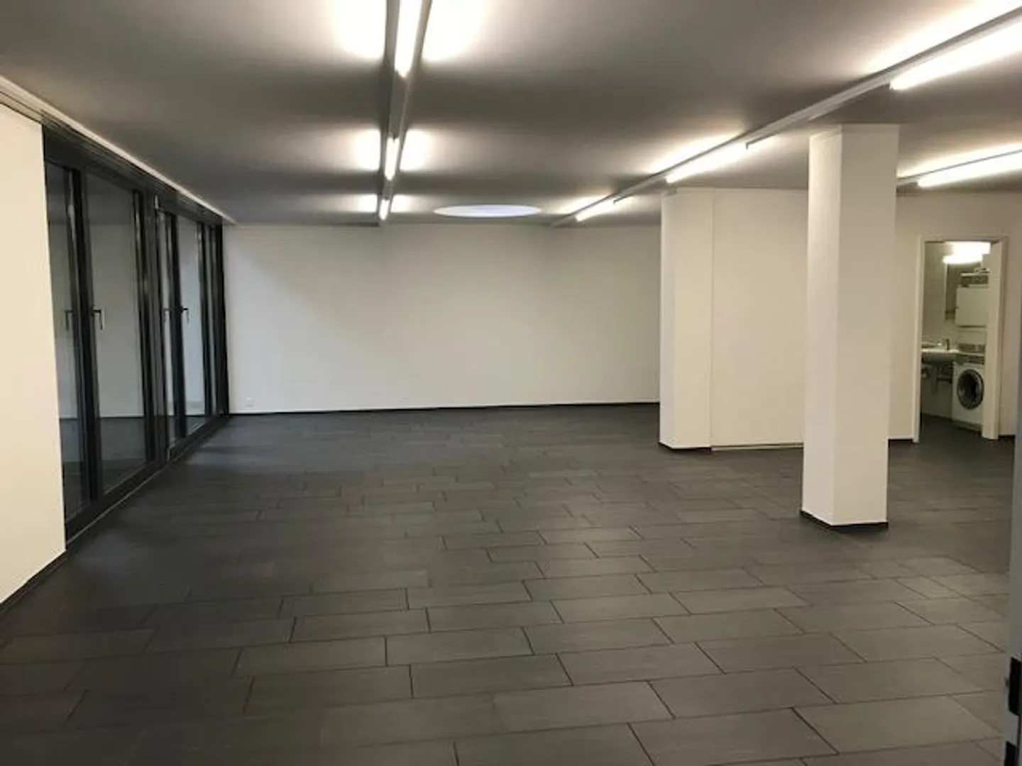Studio luminoso e aperto lascia desideri aperti - Foto 4 di 6