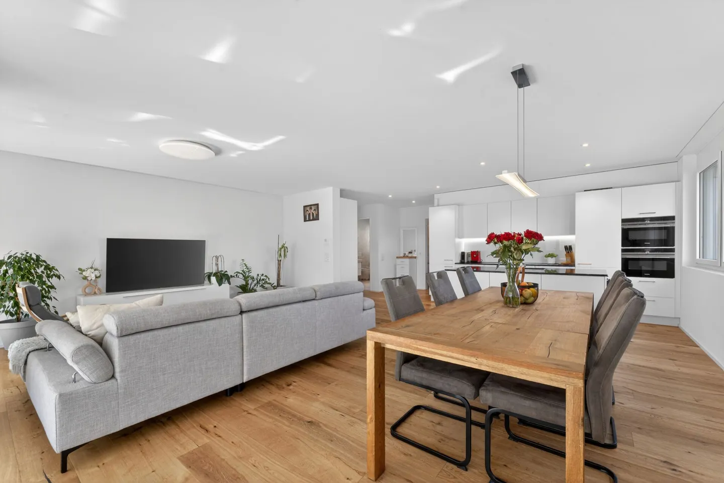 Appartamento giardino moderno con molta luce e privacy - Foto 7 di 15