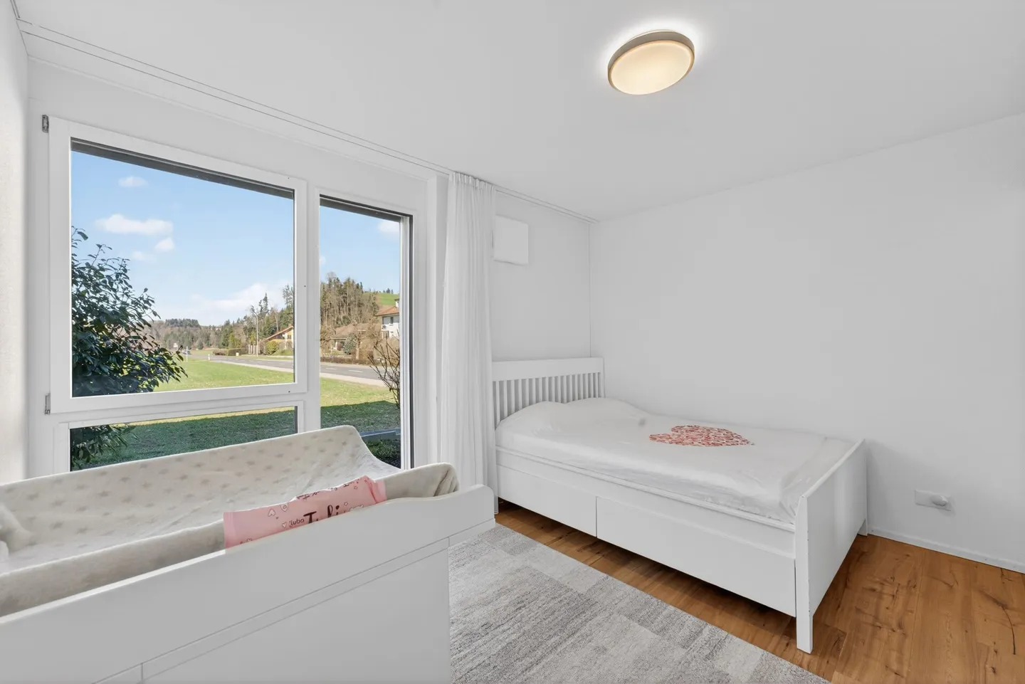 Appartamento giardino moderno con molta luce e privacy - Foto 12 di 15