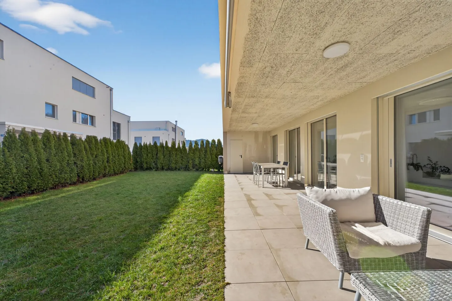 Appartamento giardino moderno con molta luce e privacy - Foto 13 di 15