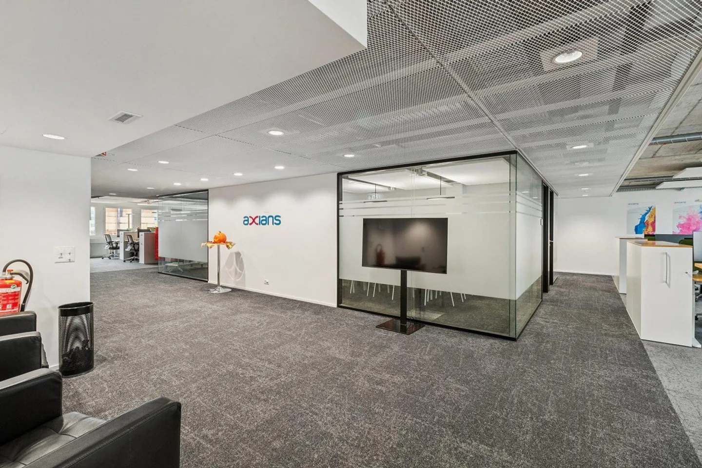 Rütistrasse Schlieren - Office / Commercial Space in an Ideal Traffic Location... - Photo 9 of 10