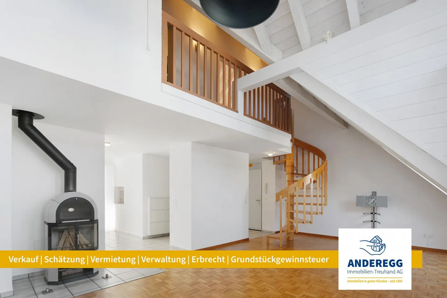 Beautiful penthouse apartment on the 3rd floor with elevator and underground parking space - Photo 1 of 14