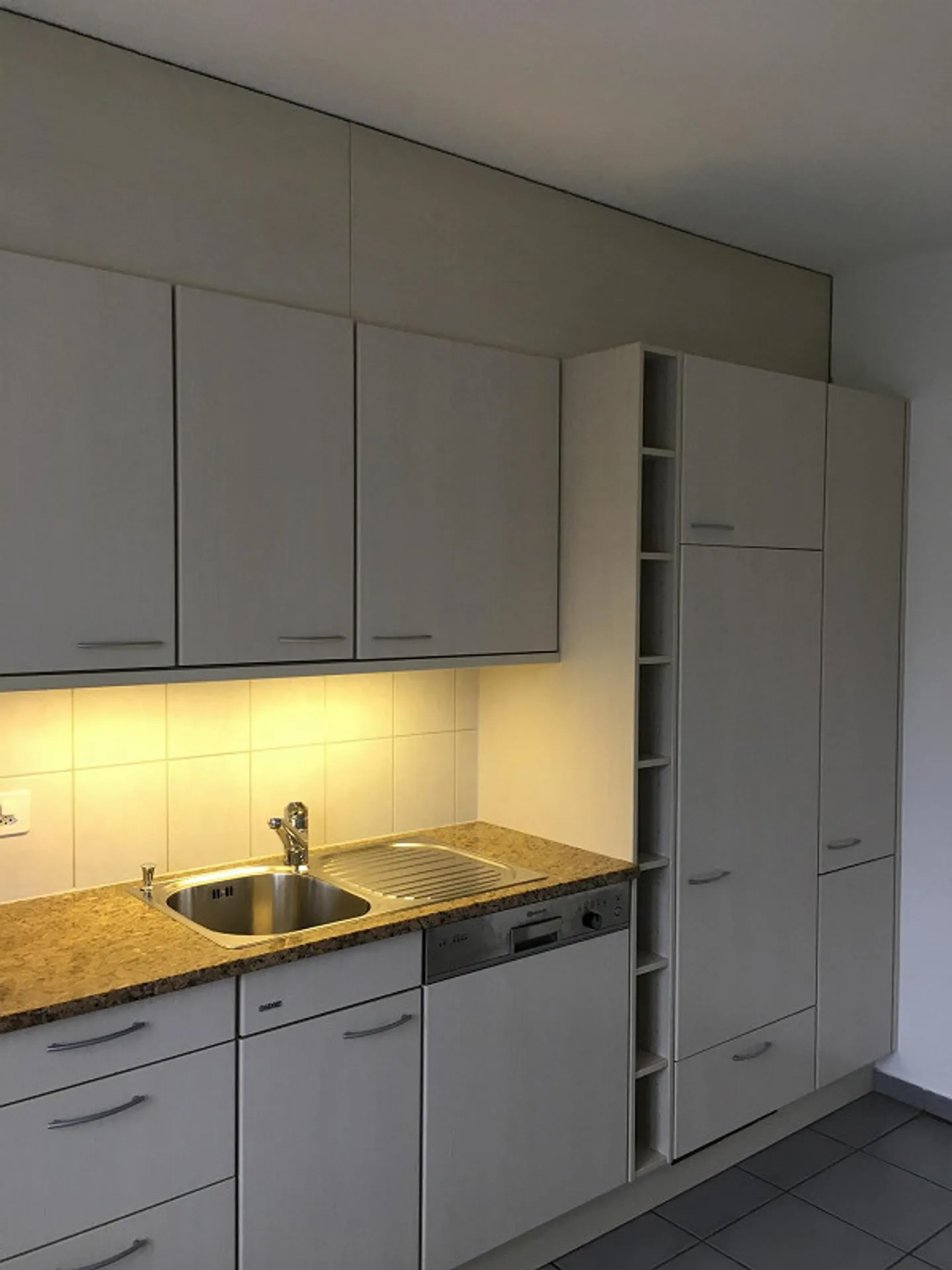 Charmante Wohnung in Bern - Foto 2 von 8