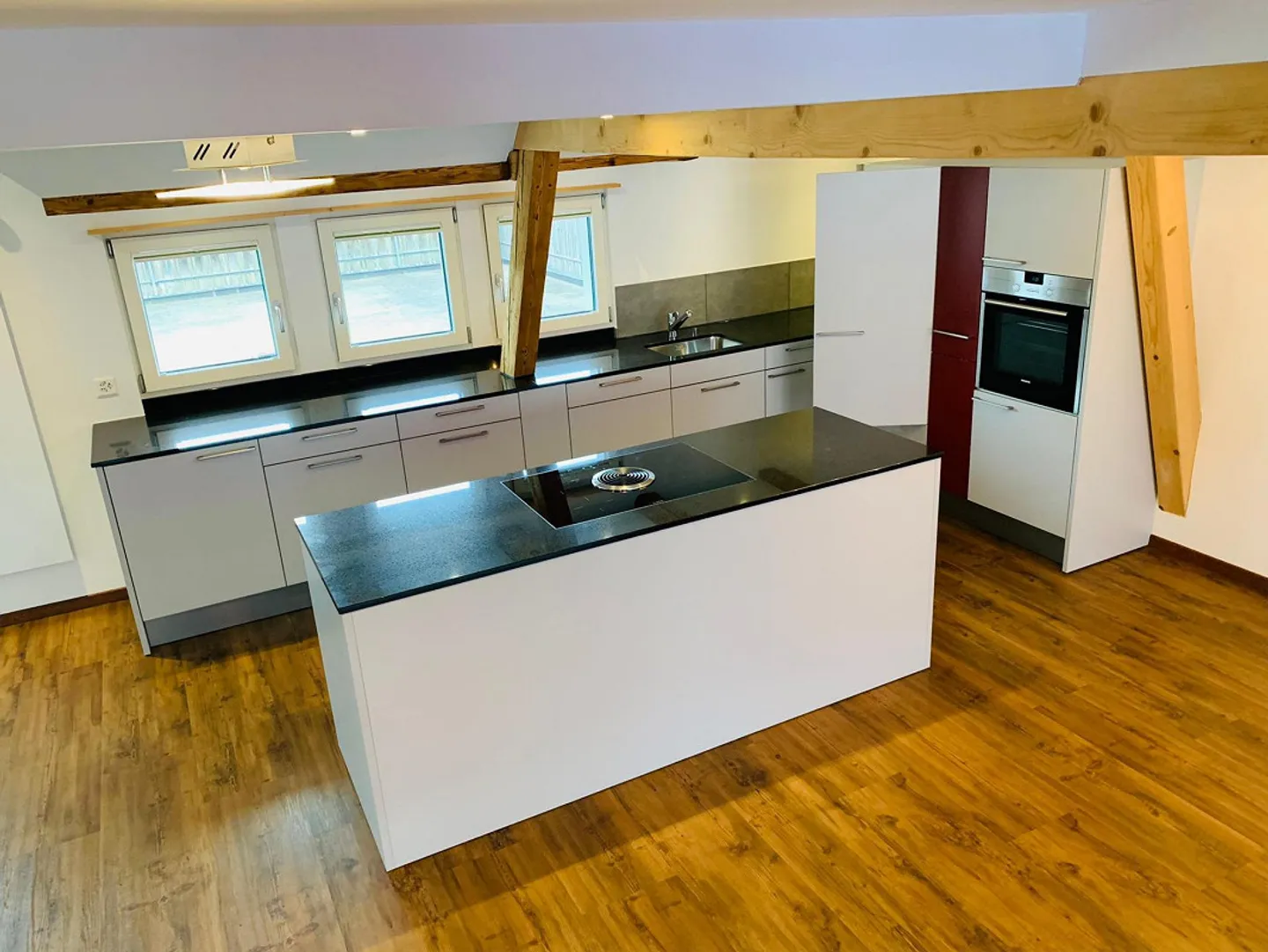 Affascinante appartamento maisonette di 4,5 stanze in affitto - Foto 2 di 16