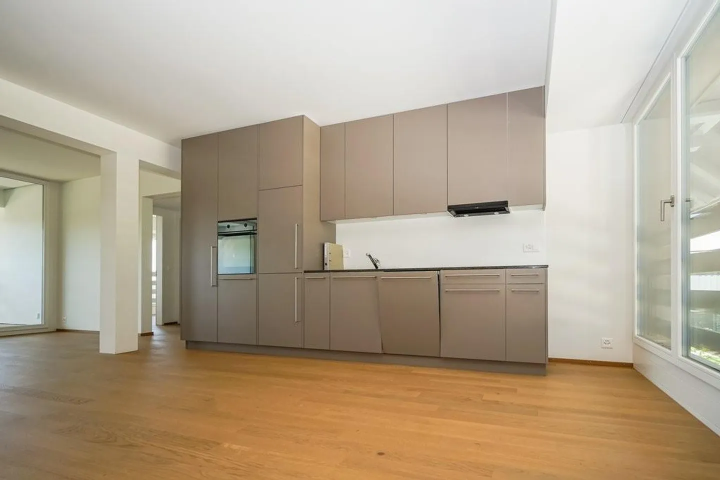Moderne Wohnung im Hirschenareal - Foto 1 von 8