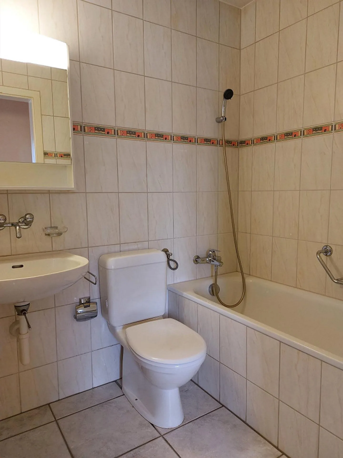 Appartamento conveniente a Laupen - Foto 7 di 7